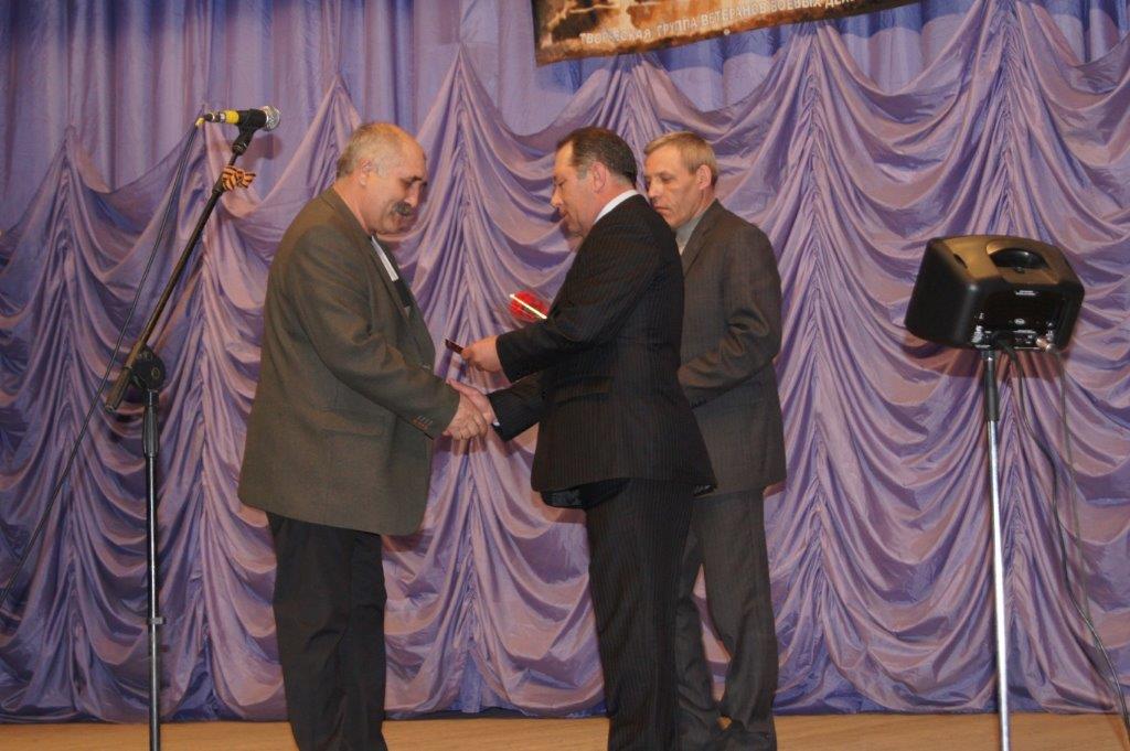 Памятные медали жителям Тбилисского района